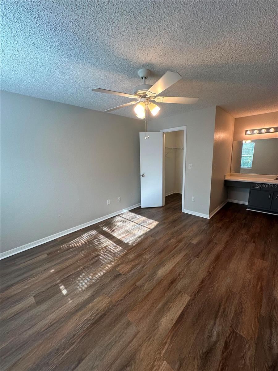 4658 Commander Dr #834 Property Photo 11