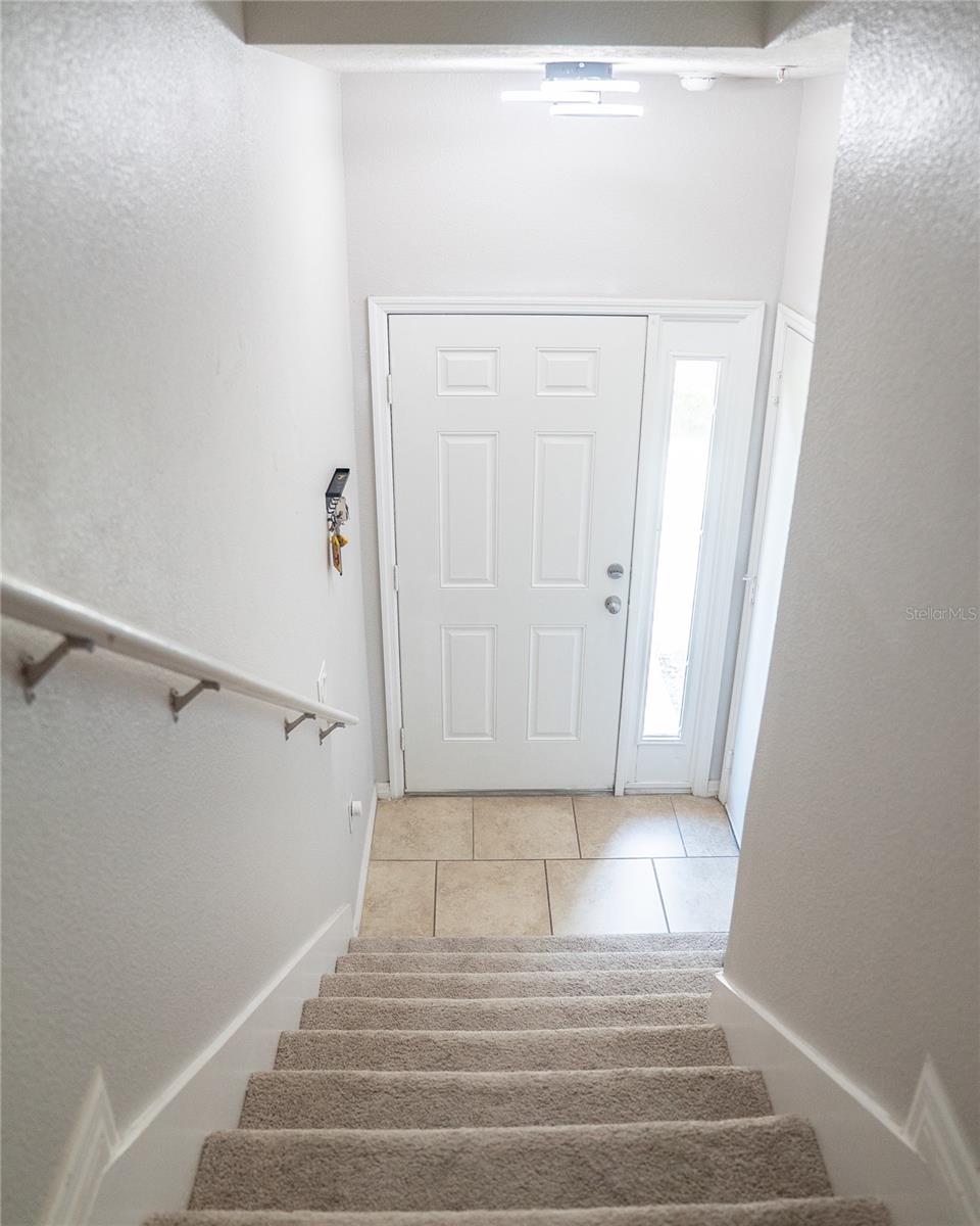 O6417704 Property Photo 4