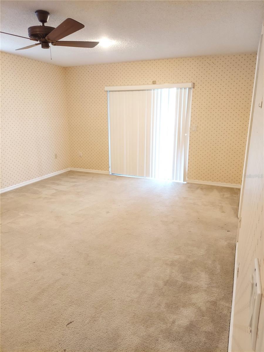 8139 Laurel Tree Dr Property Photo 2