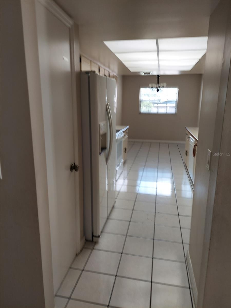 8139 Laurel Tree Dr Property Photo 3