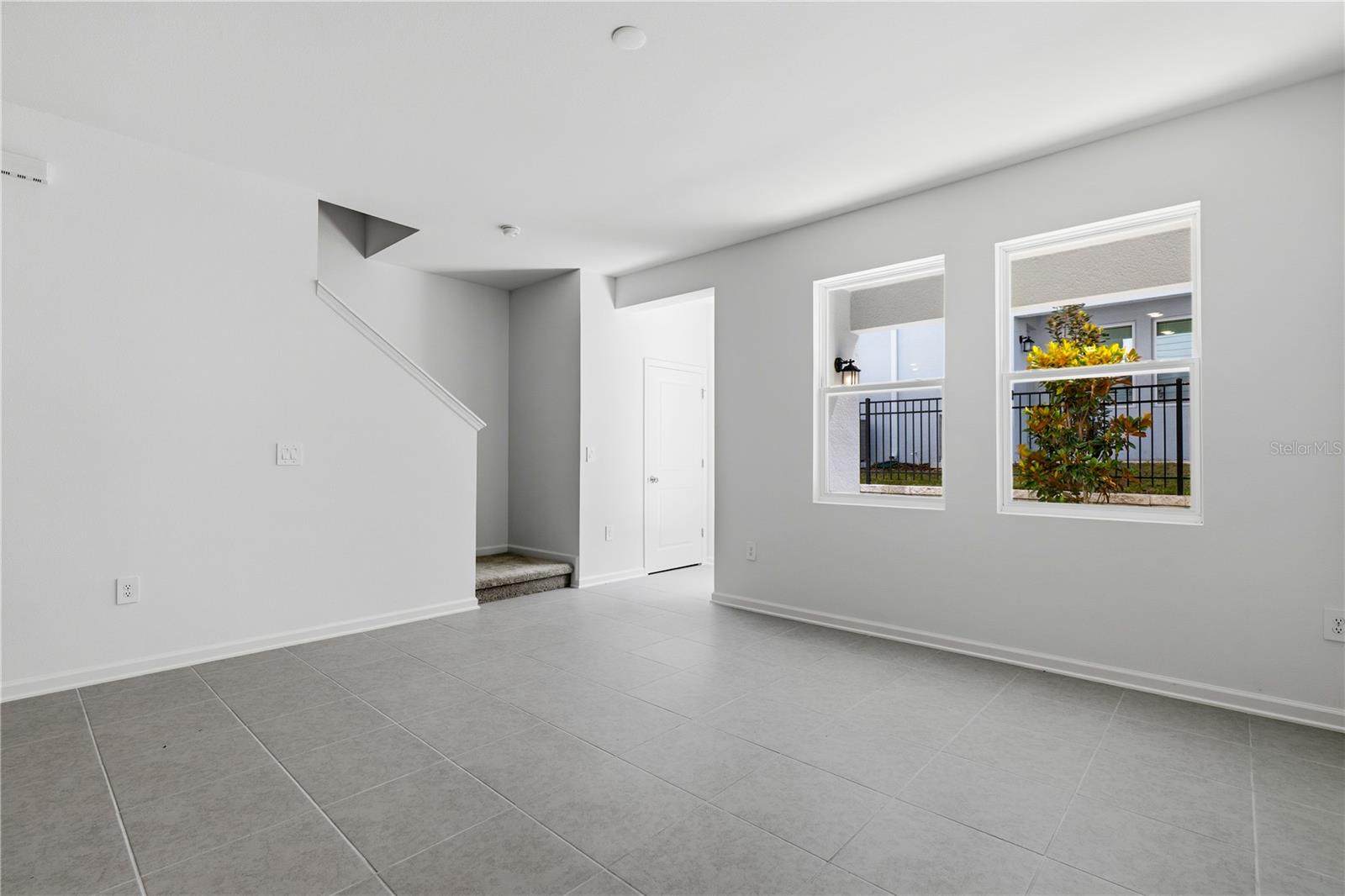 3143 Kurtz Ter Property Photo 4