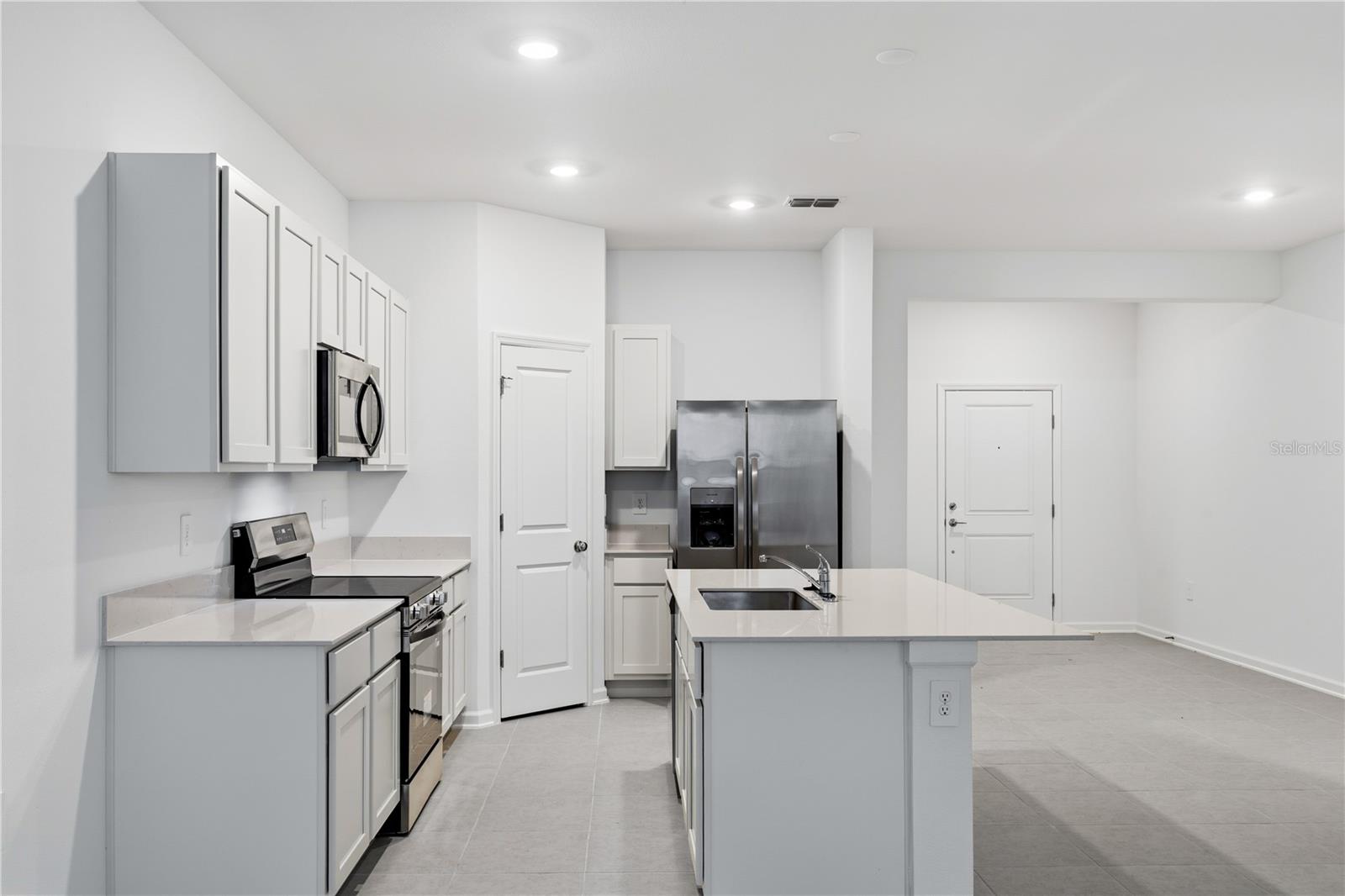 3143 Kurtz Ter Property Photo 8