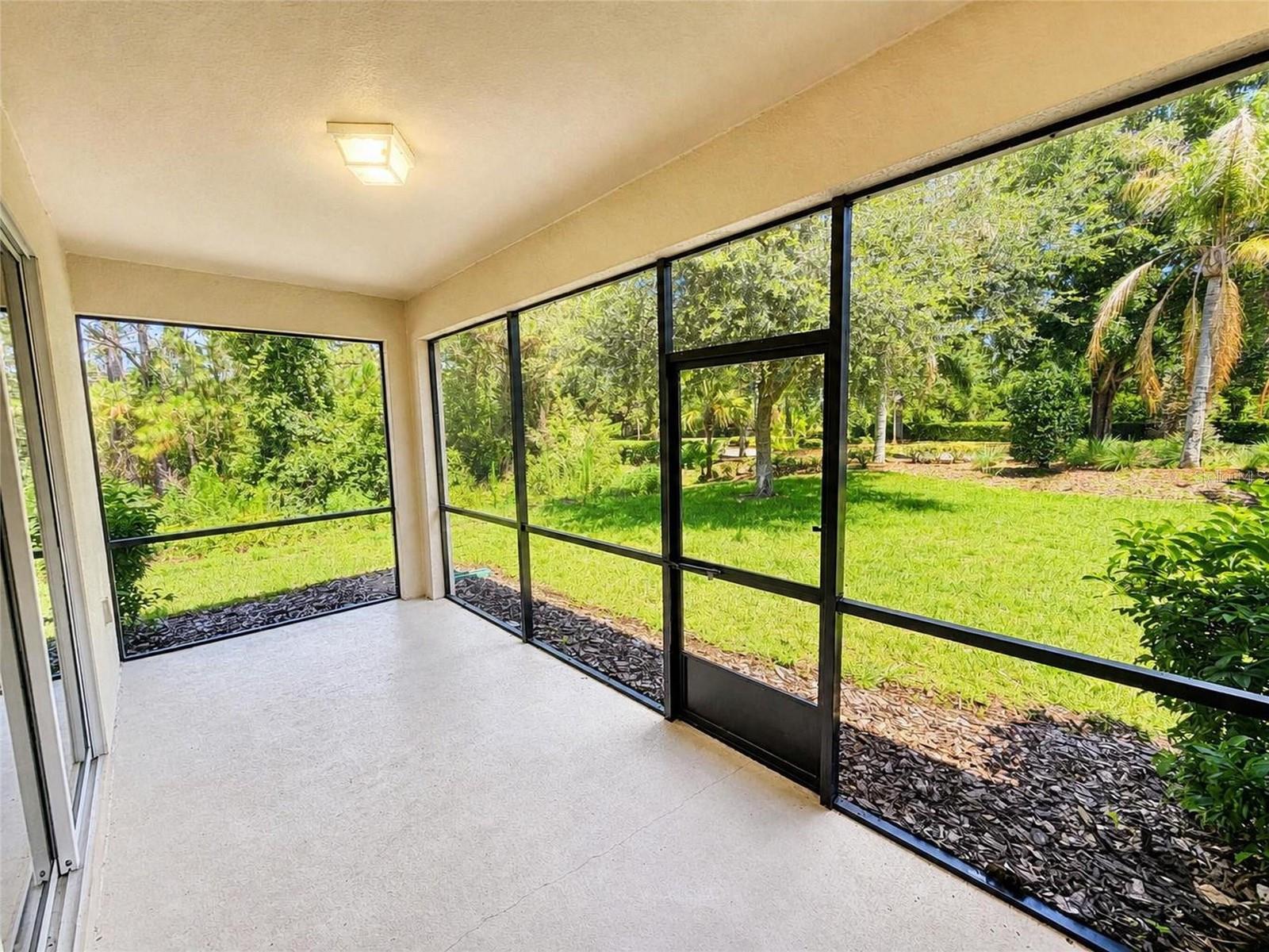 2220 Barrington Loop Property Photo 17