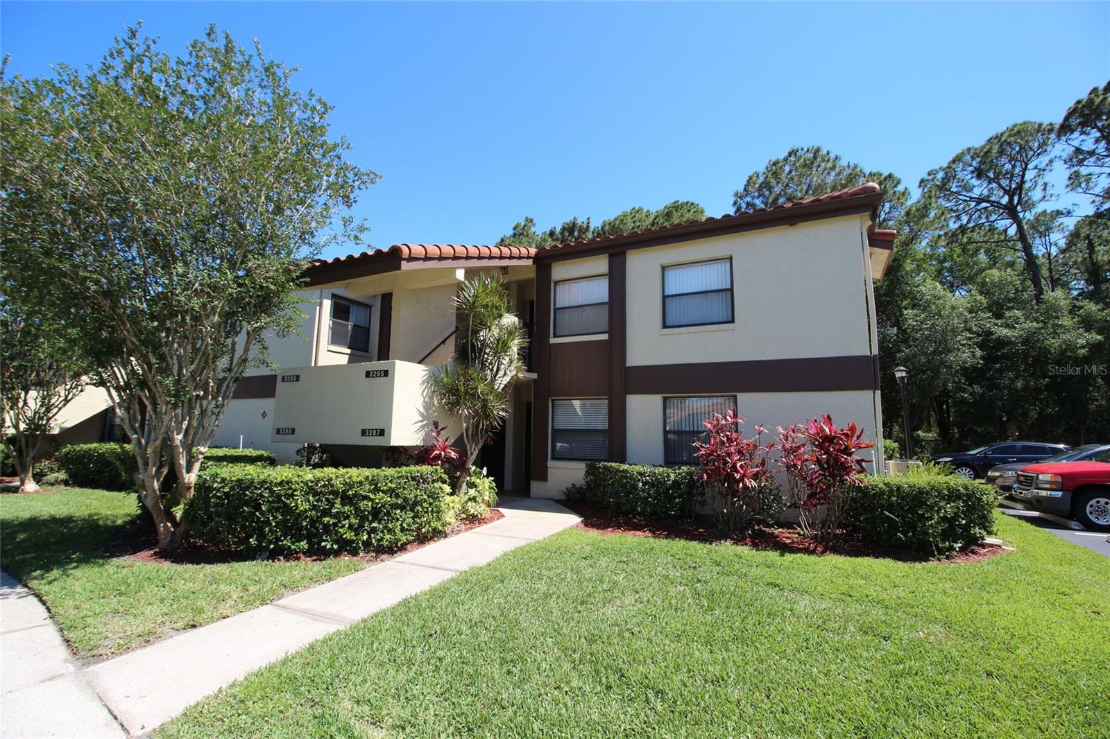 3293 WESTRIDGE BLVD #203 Property Photo 1