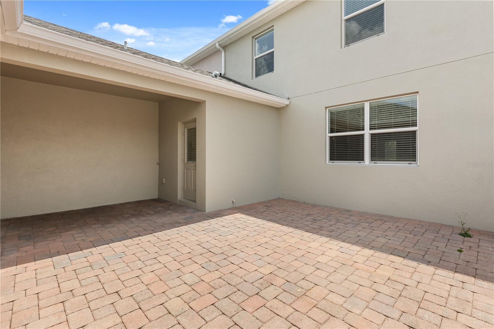 11574 Comic Aly Property Photo 36