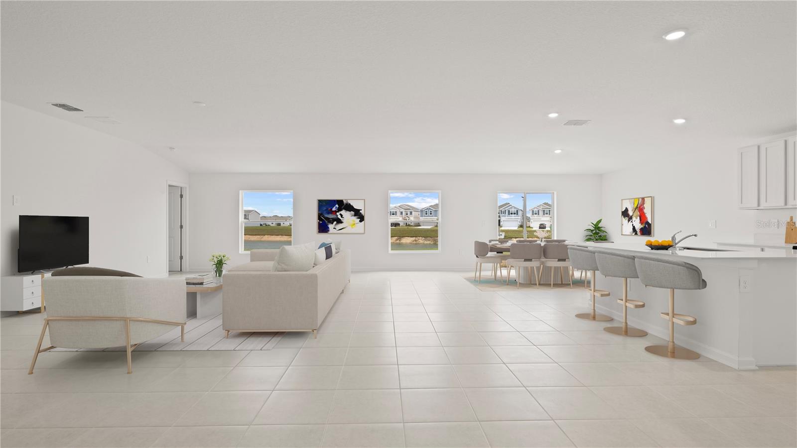 2085 Lasso Loop Property Photo 4