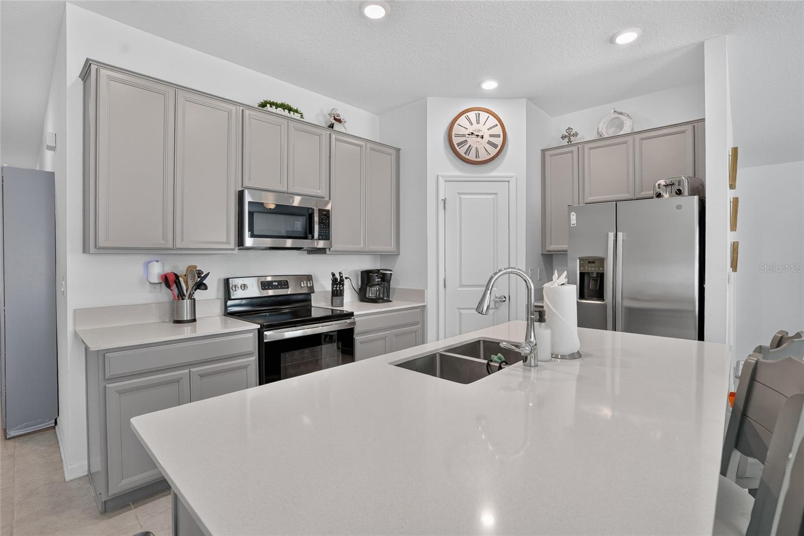5151 Four Strand Ct Property Photo 16