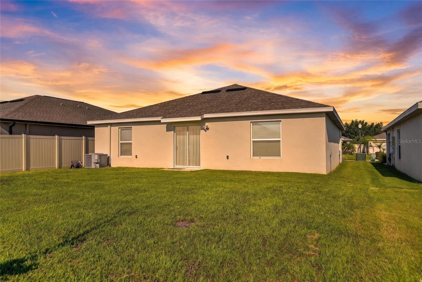 5151 Four Strand Ct Property Photo 28