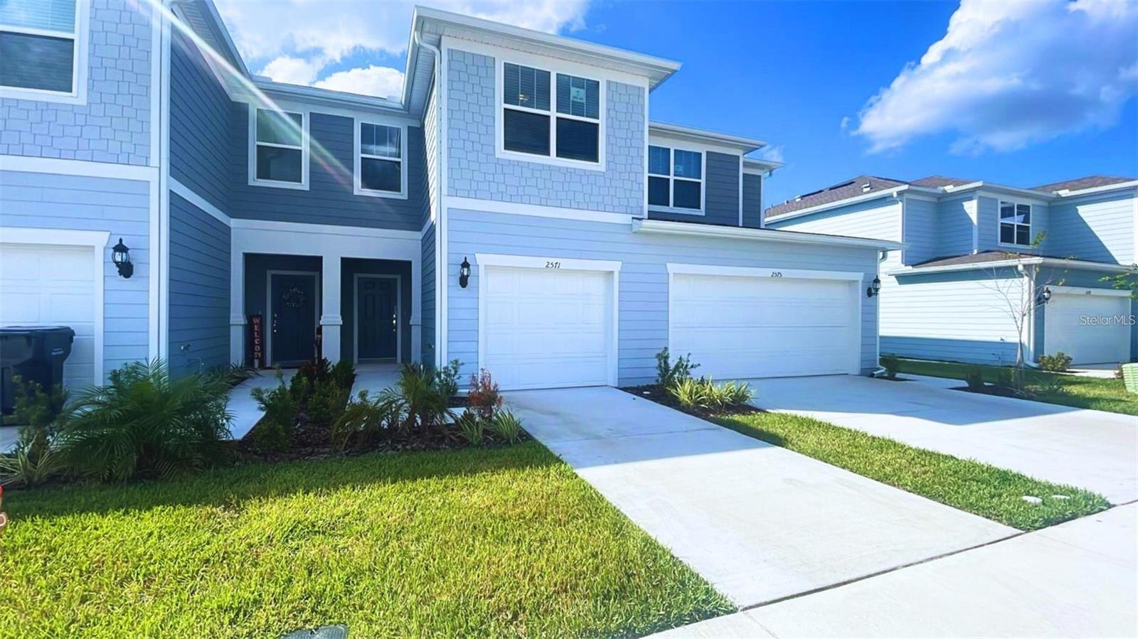 2571 WINSOME WAY Property Photo 1