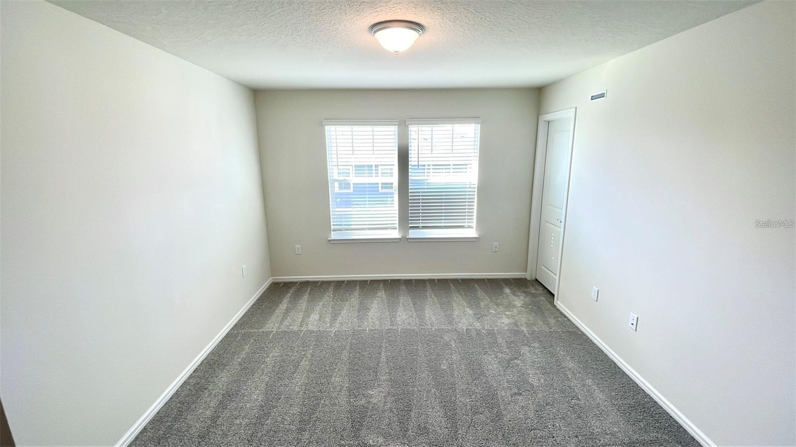 2571 Winsome Way Property Photo 8