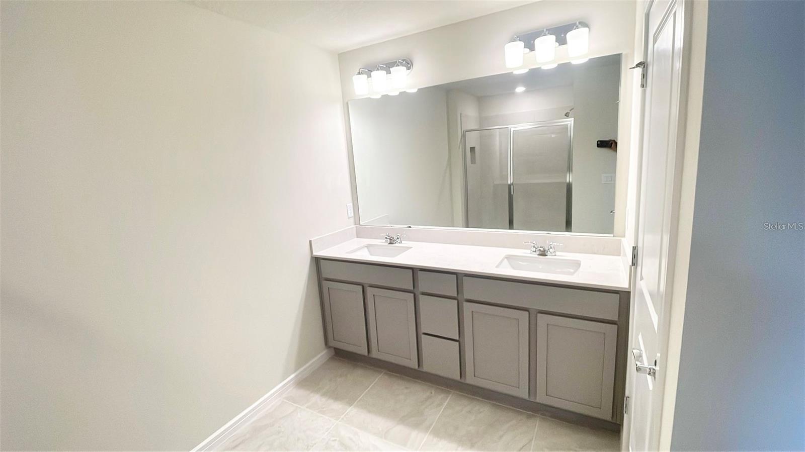 2571 Winsome Way Property Photo 12