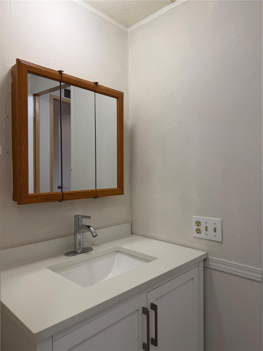 925 Beechwood Ave Property Photo 11