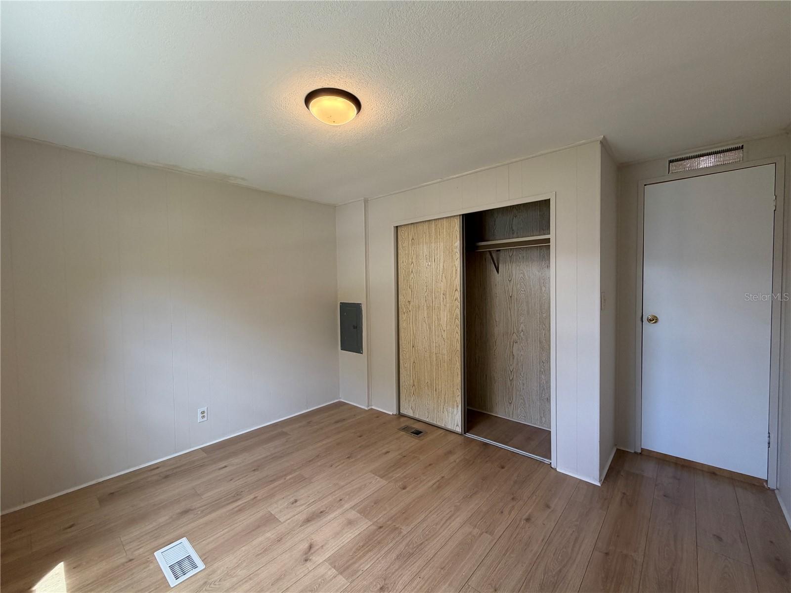 925 Beechwood Ave Property Photo 14