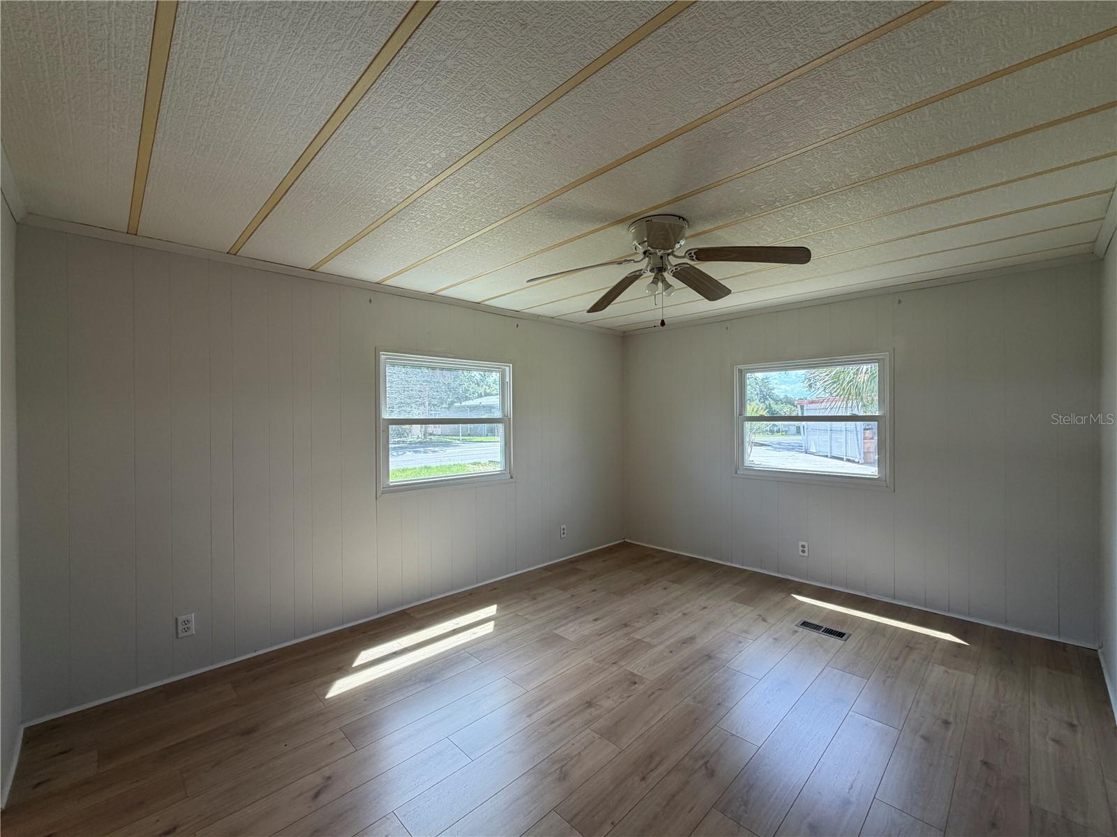 925 Beechwood Ave Property Photo 15