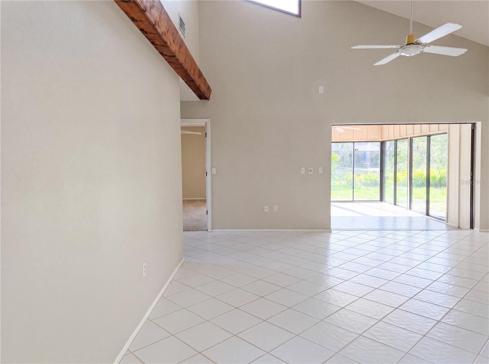 1407 Willow Oak Cir #1407 Property Photo 6