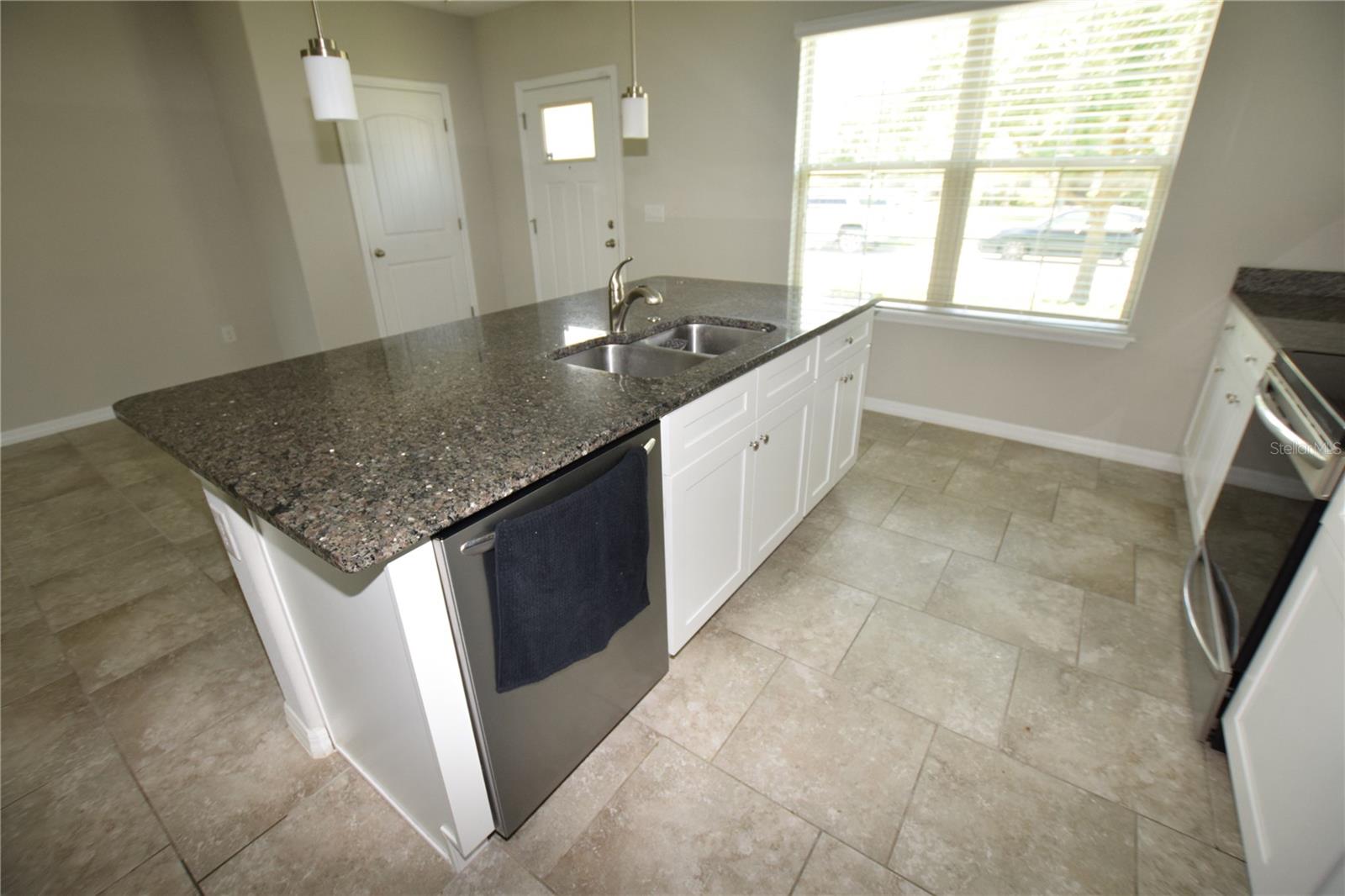 16097 Pebble Bluff Loop Property Photo 11