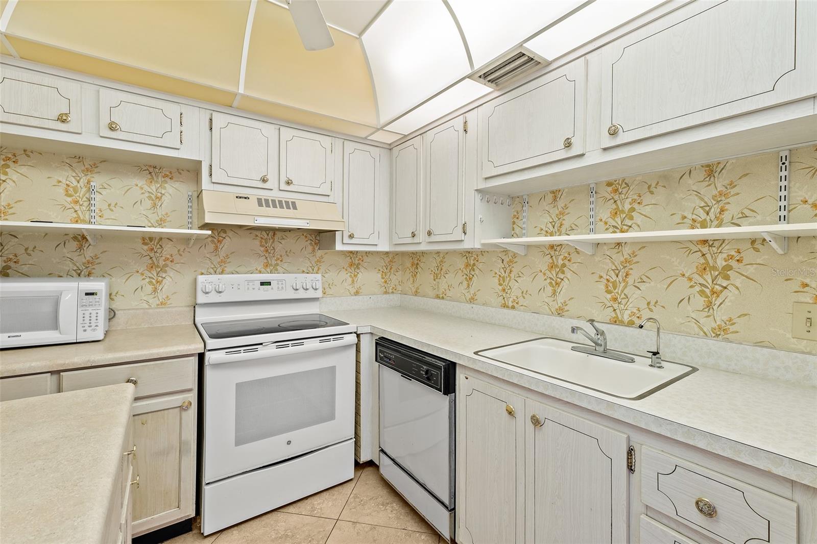 6500 Falcon Way #19d Property Photo 9