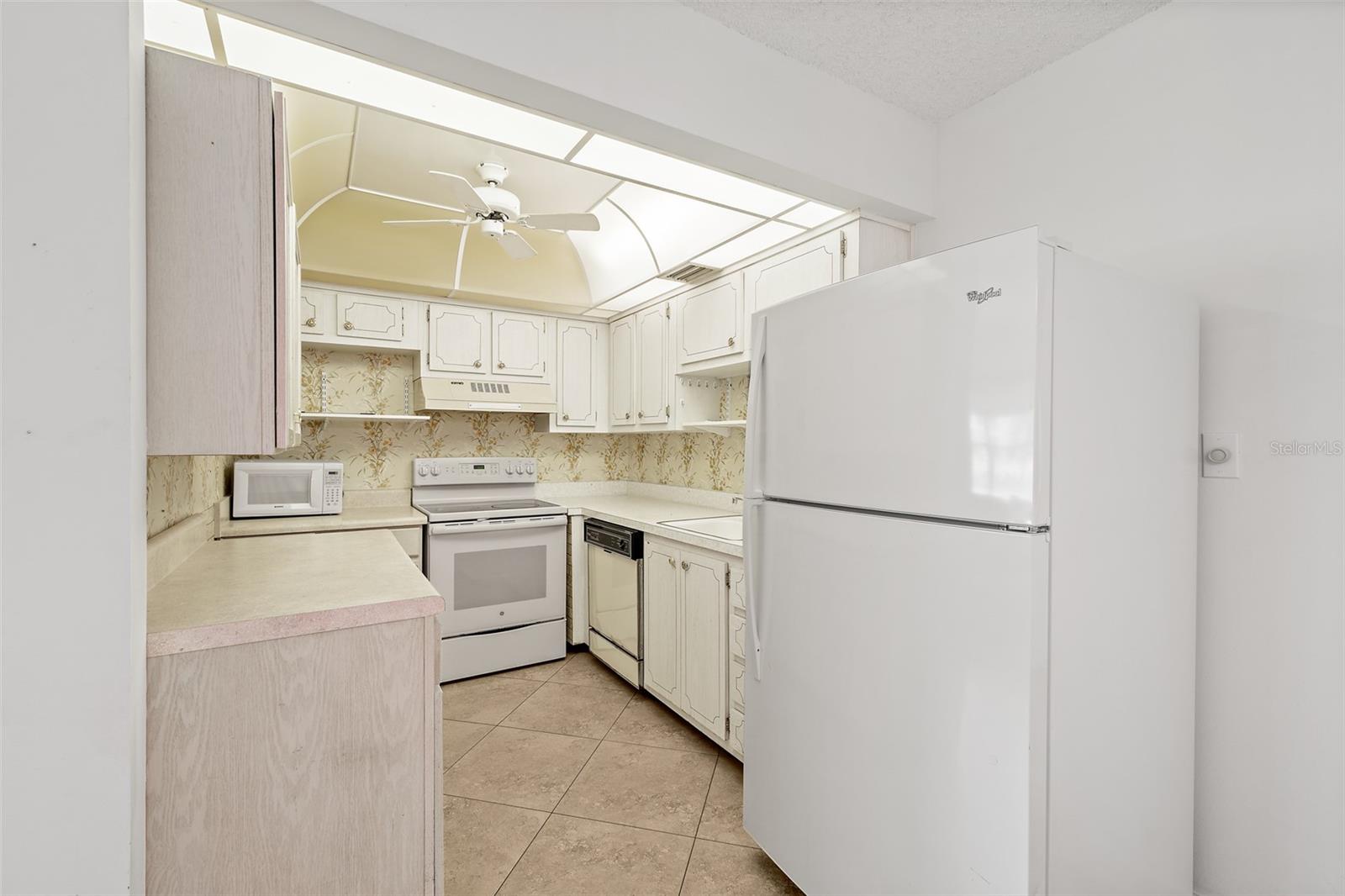 6500 Falcon Way #19d Property Photo 10