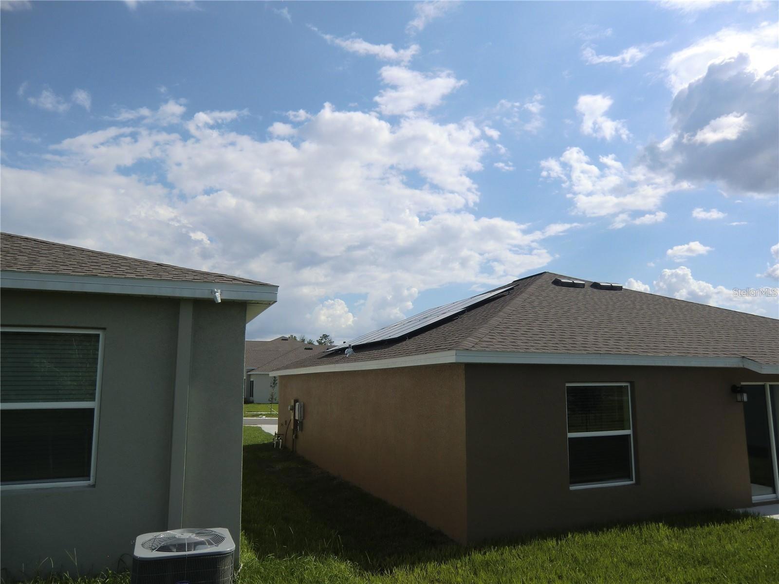 780 Daring Dr Property Photo 3