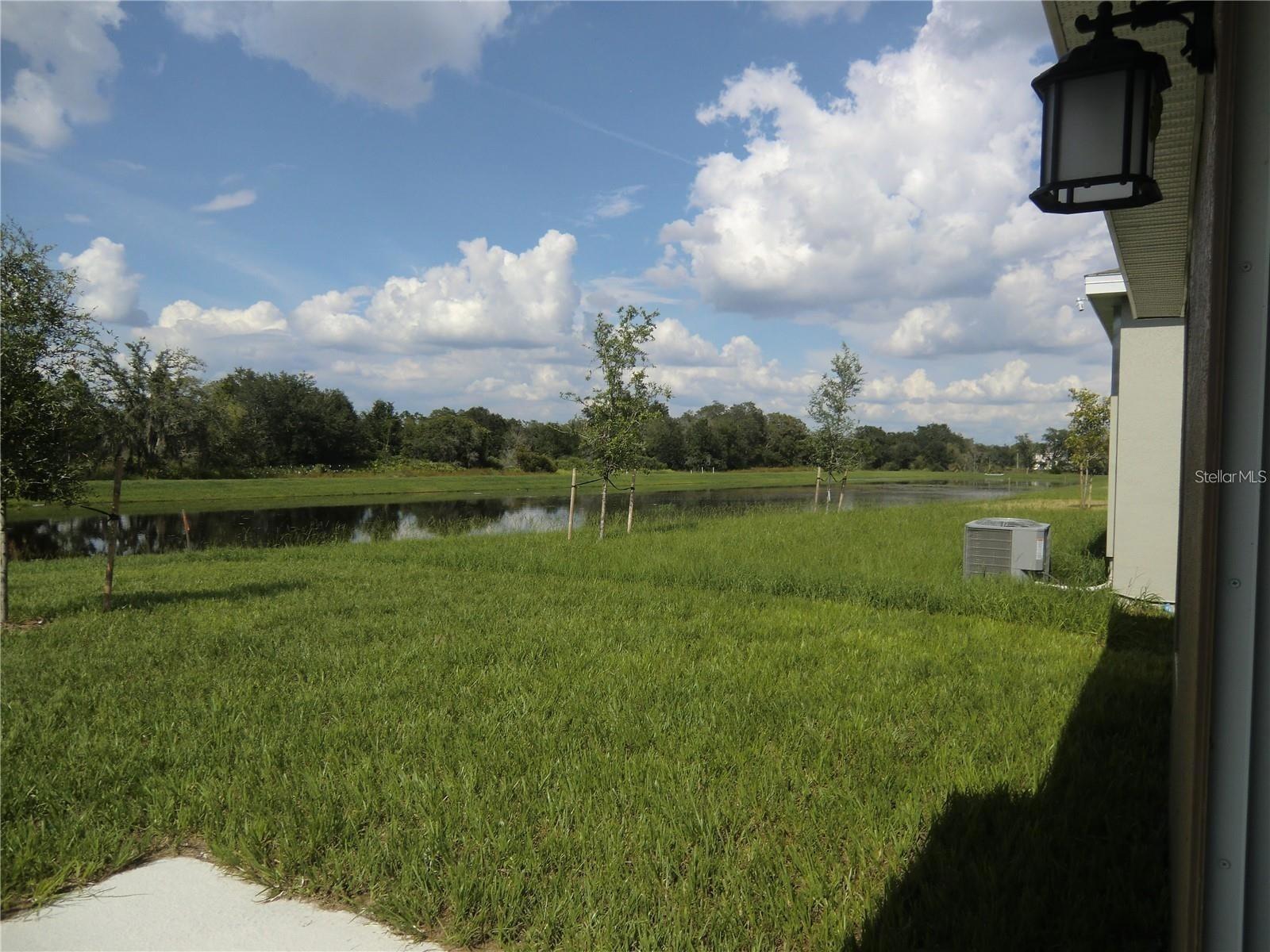 780 Daring Dr Property Photo 4