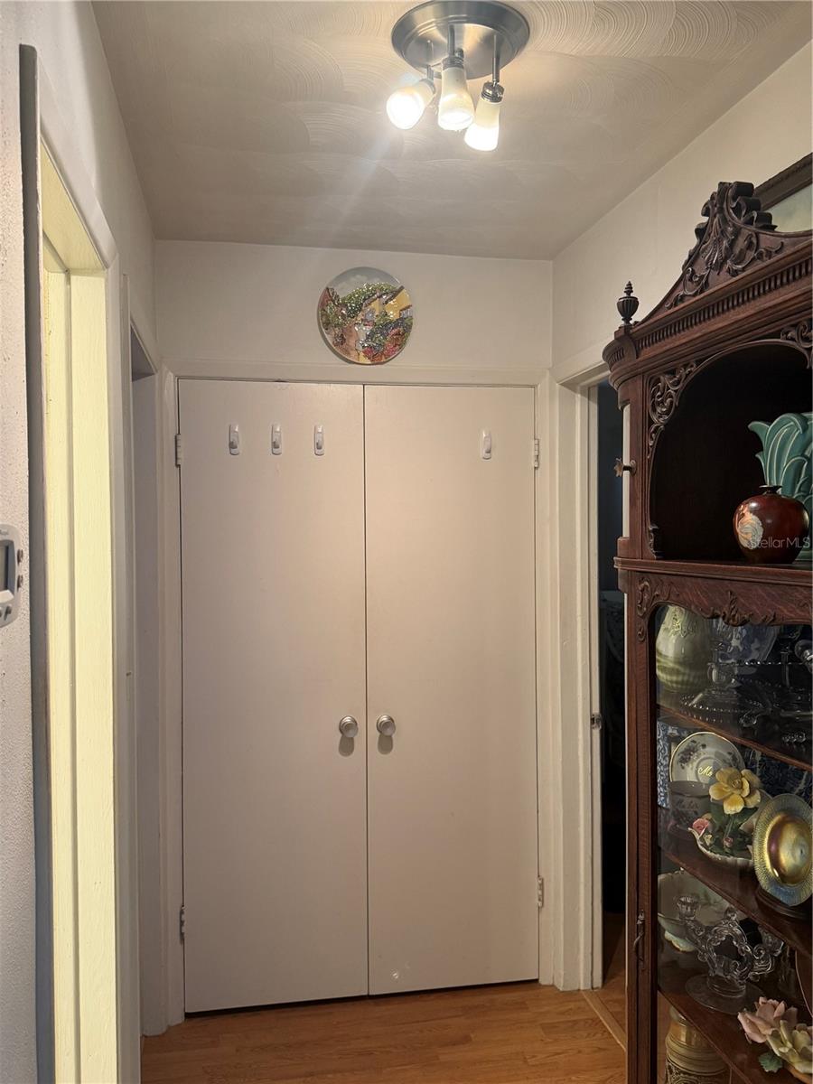 37 Pine St Property Photo 6