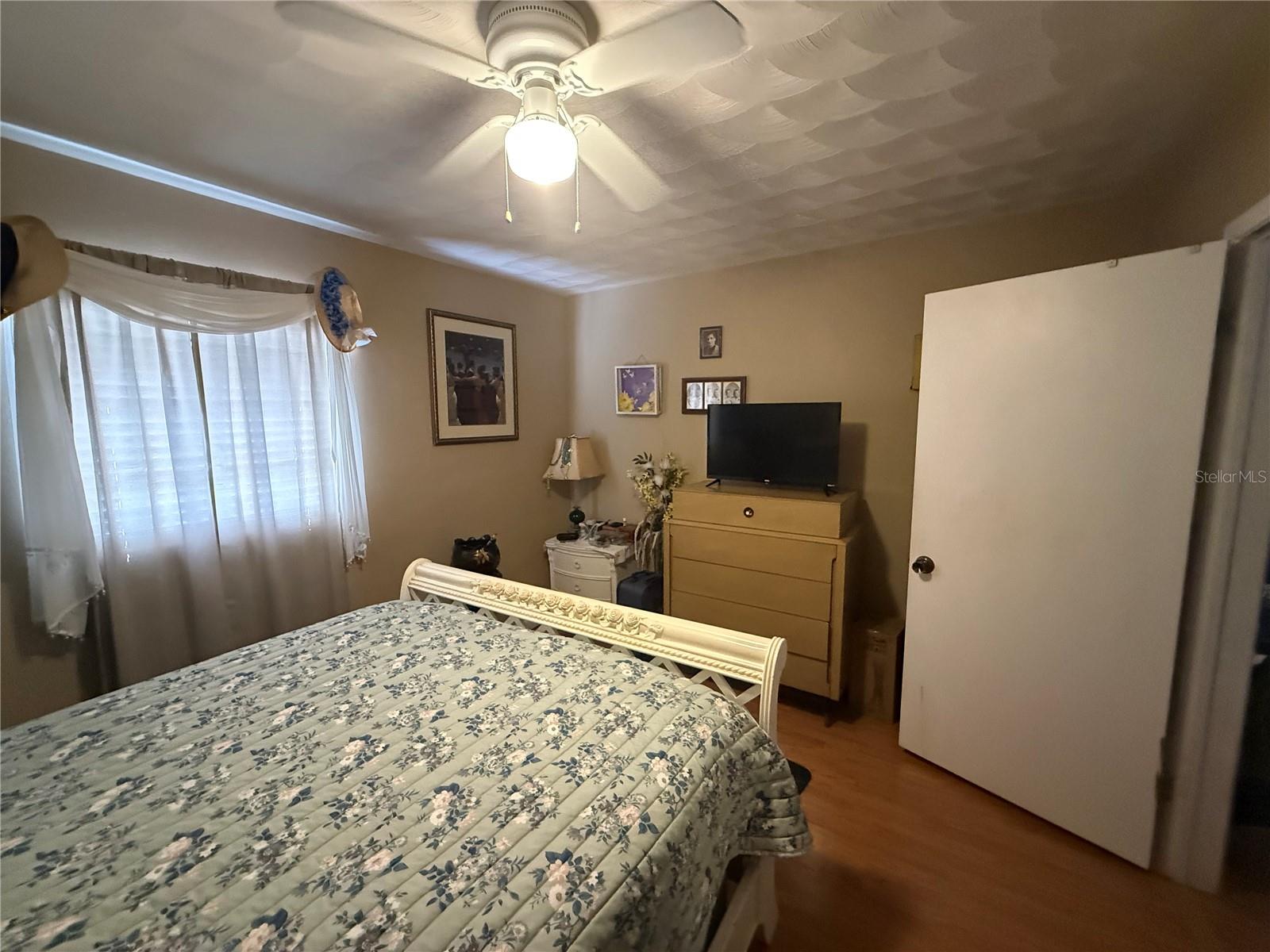 37 Pine St Property Photo 10