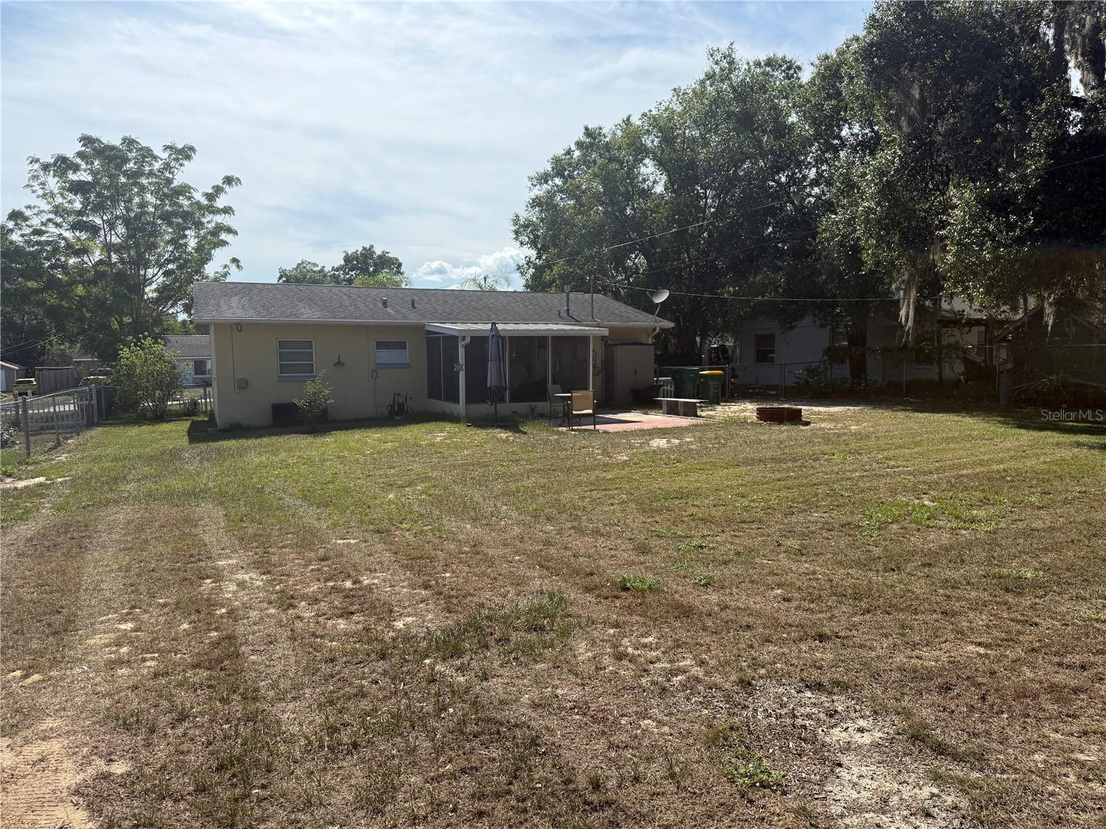 37 Pine St Property Photo 14