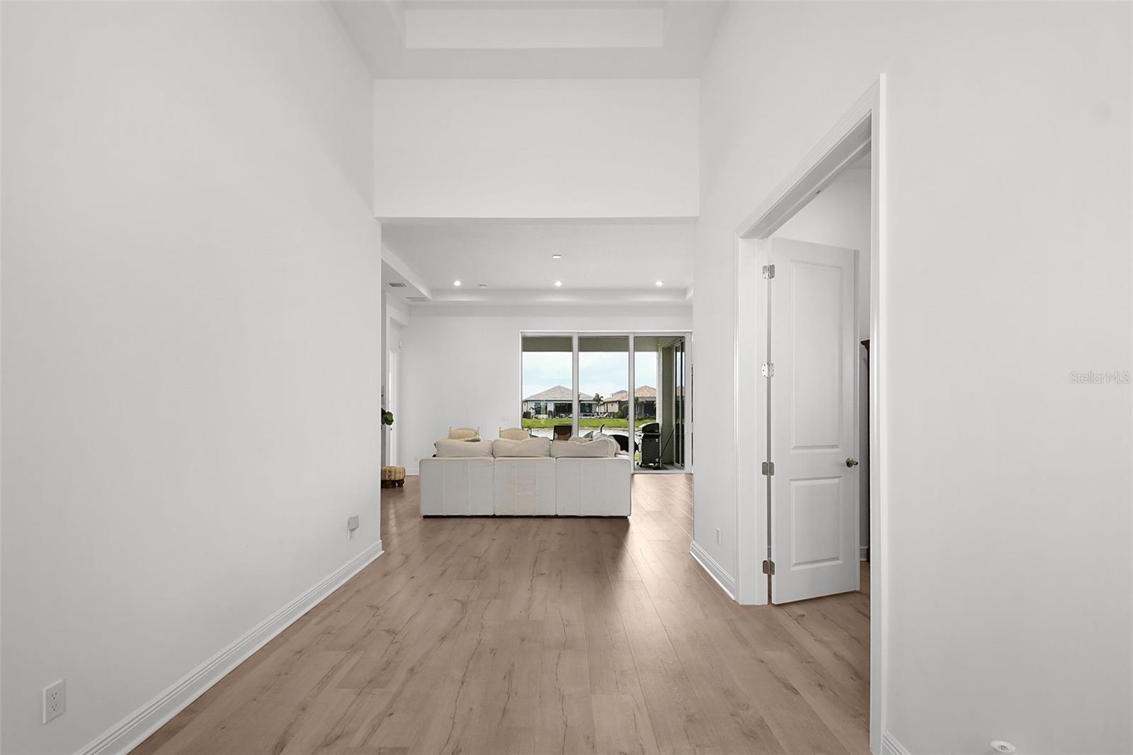 8472 Sw Cantante Way Property Photo 4
