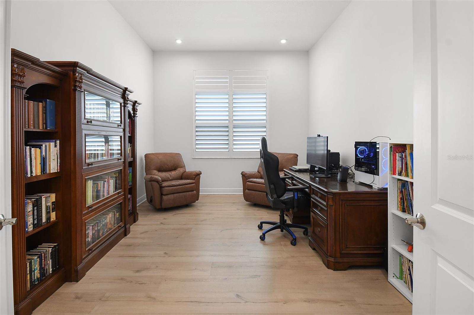 8472 Sw Cantante Way Property Photo 6