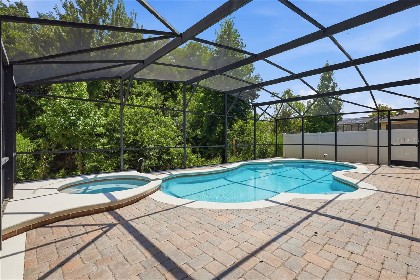 2555 Sand Arbor Cir Property Photo 2