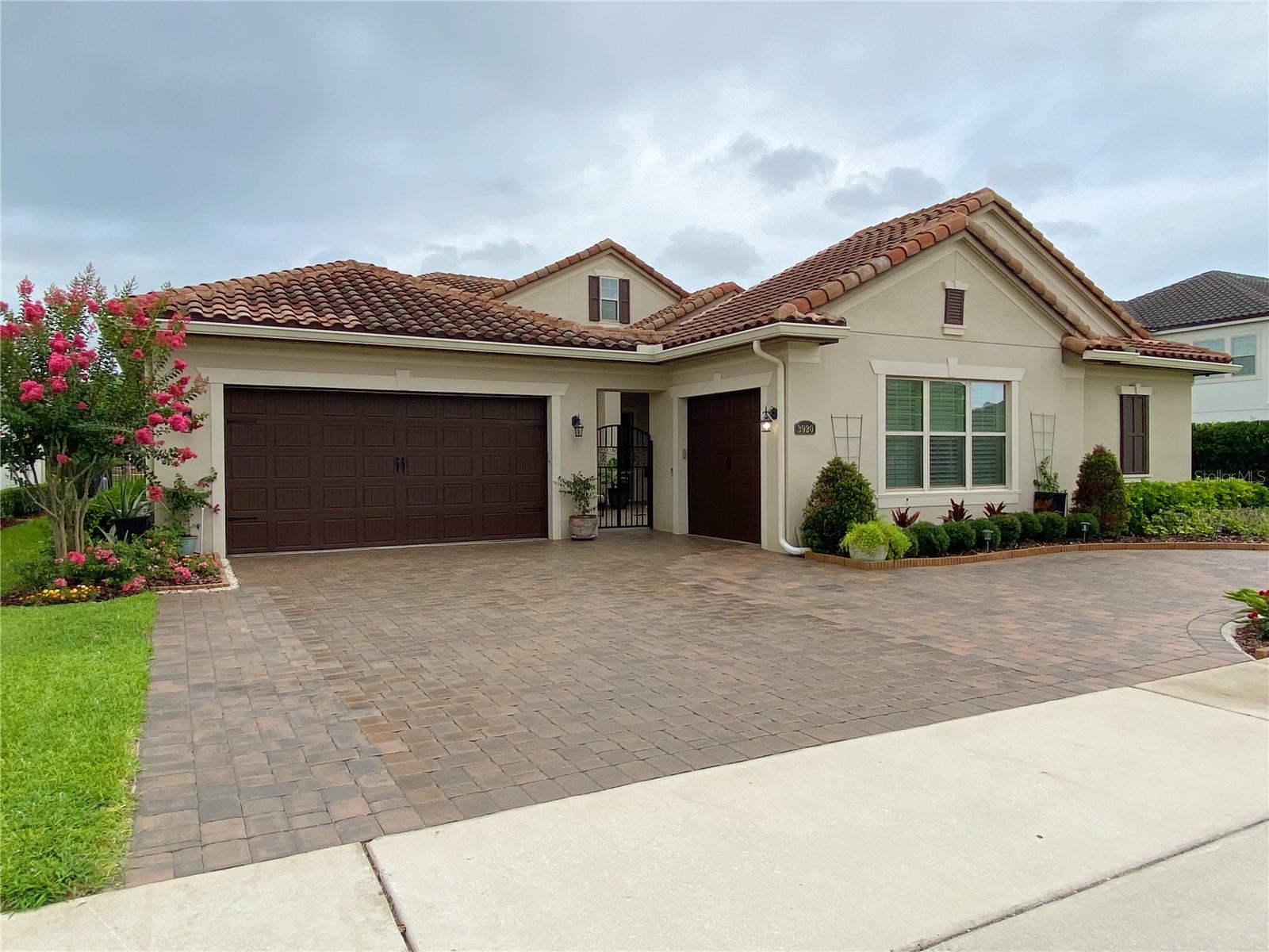 3920 GRASSLAND LOOP Property Photo 1