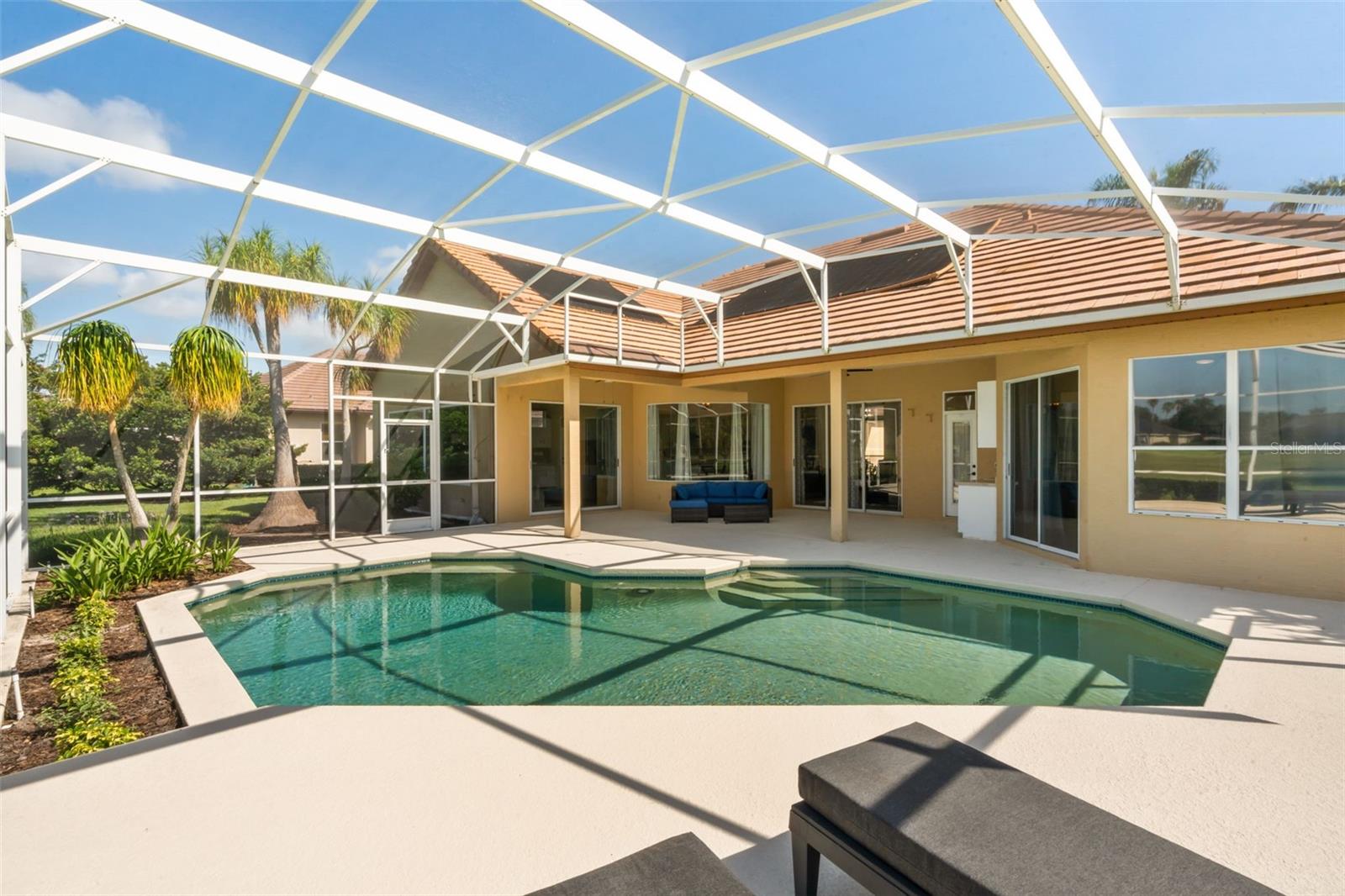 11217 Willow Gardens Dr Property Photo 3