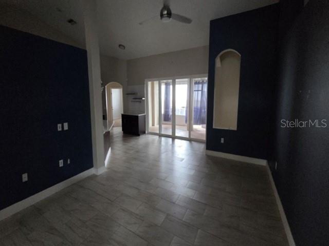 4528 River Close Blvd Property Photo 4