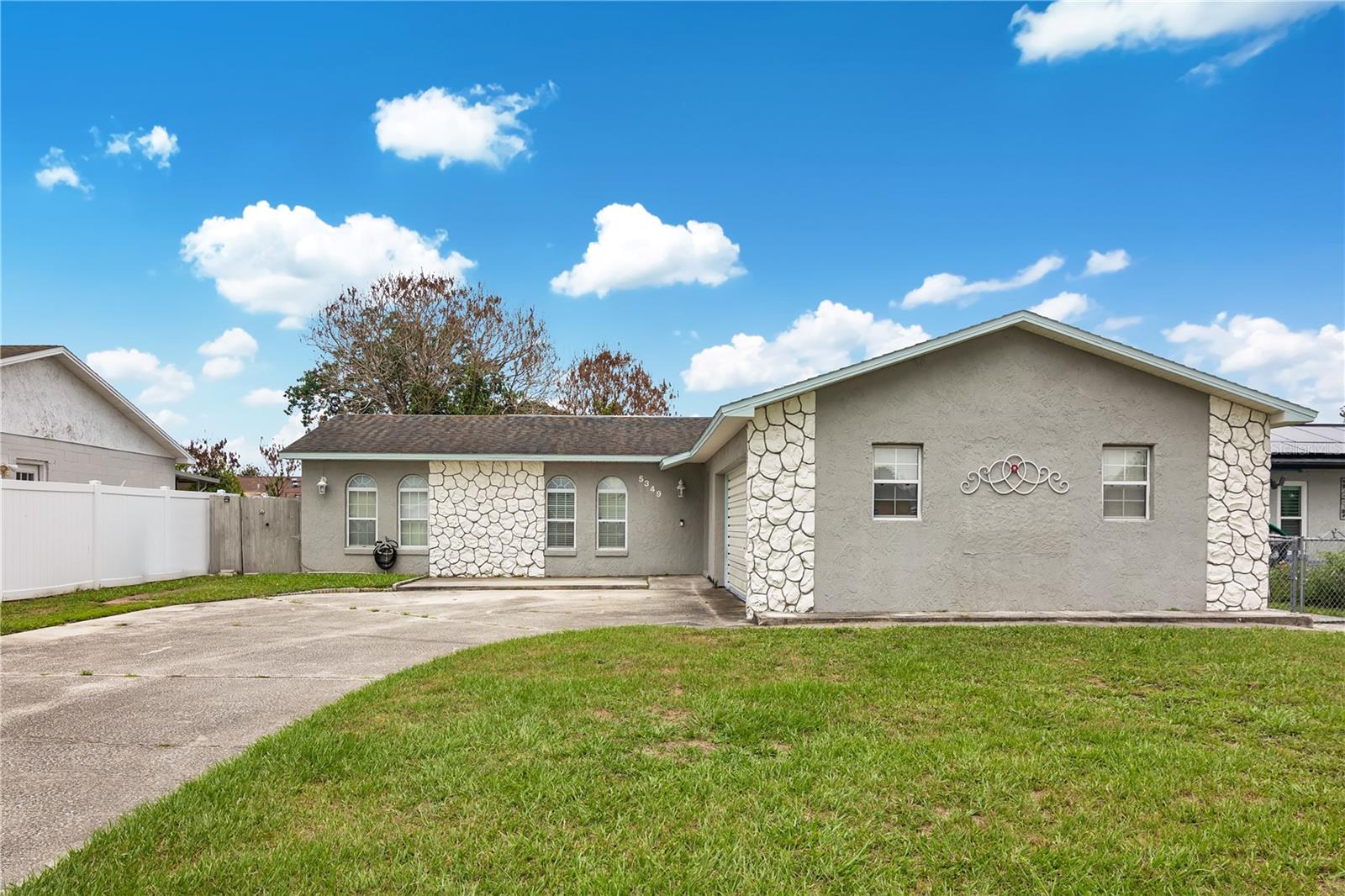 5349 Moonglow Blvd Property Photo 1