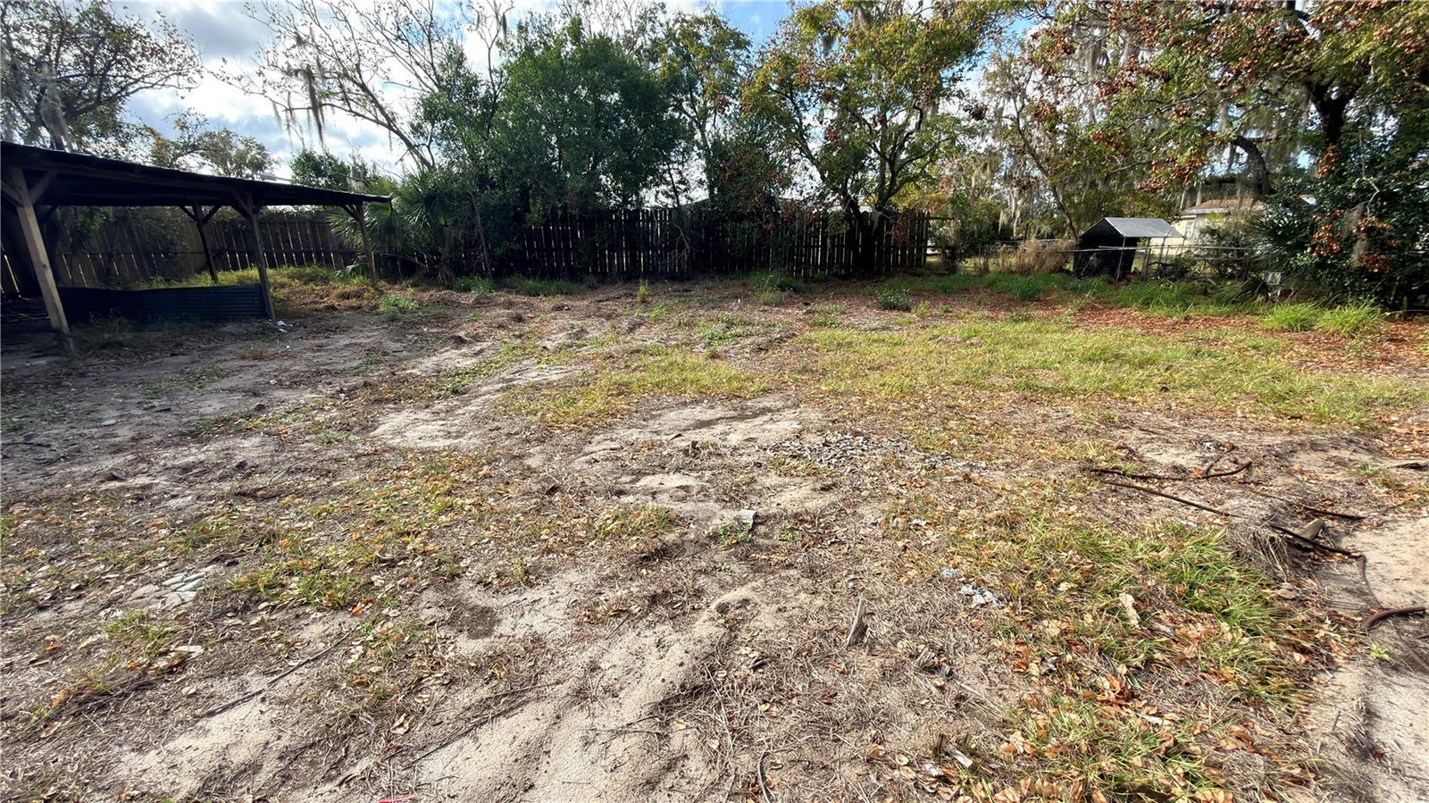 11 7th St Se Property Photo 3