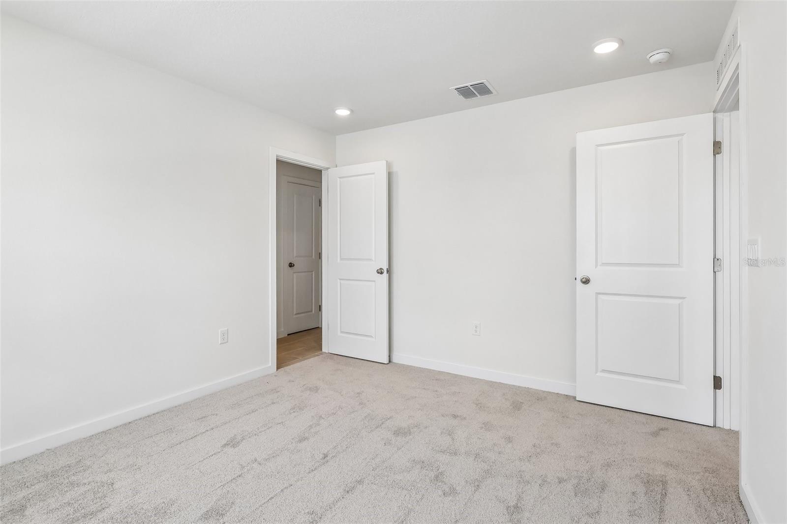 2688 Meadow Crest Dr Property Photo 15