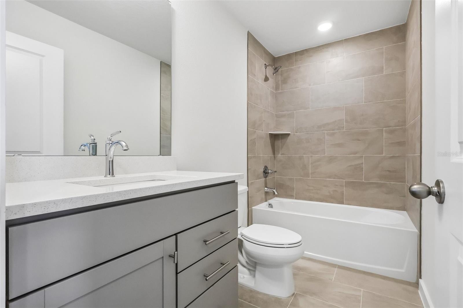 2688 Meadow Crest Dr Property Photo 23
