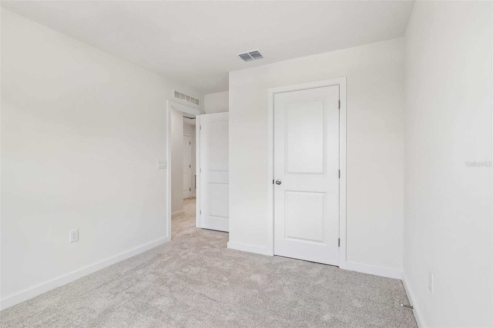 2688 Meadow Crest Dr Property Photo 24