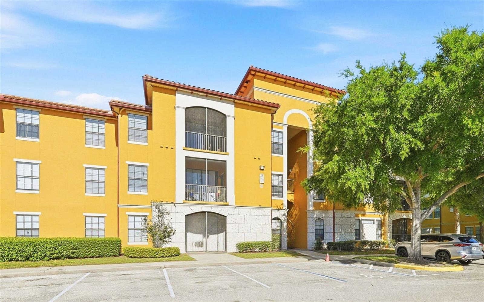 6169 Metrowest Blvd #305 Property Photo 1