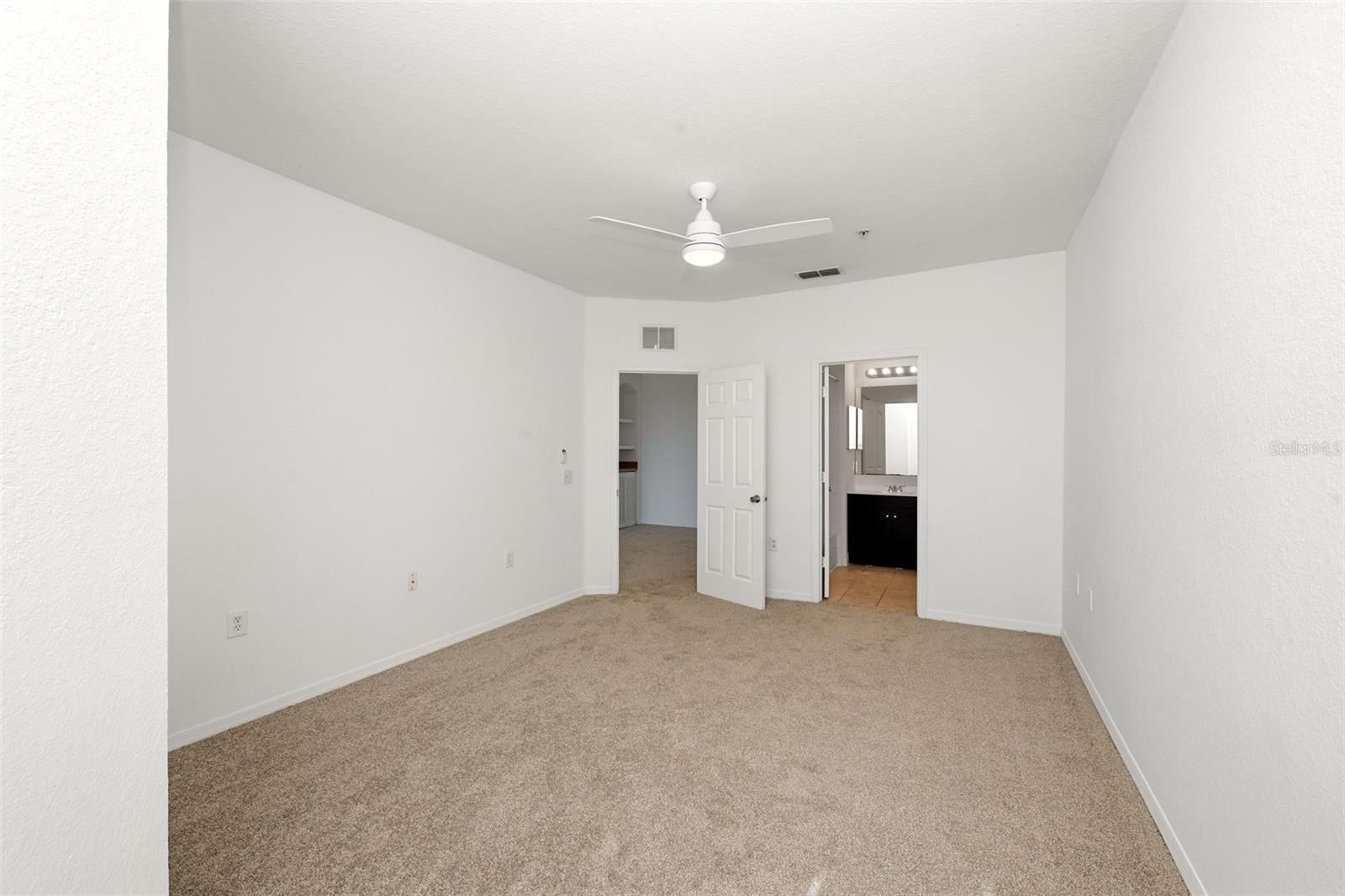 6169 Metrowest Blvd #305 Property Photo 16