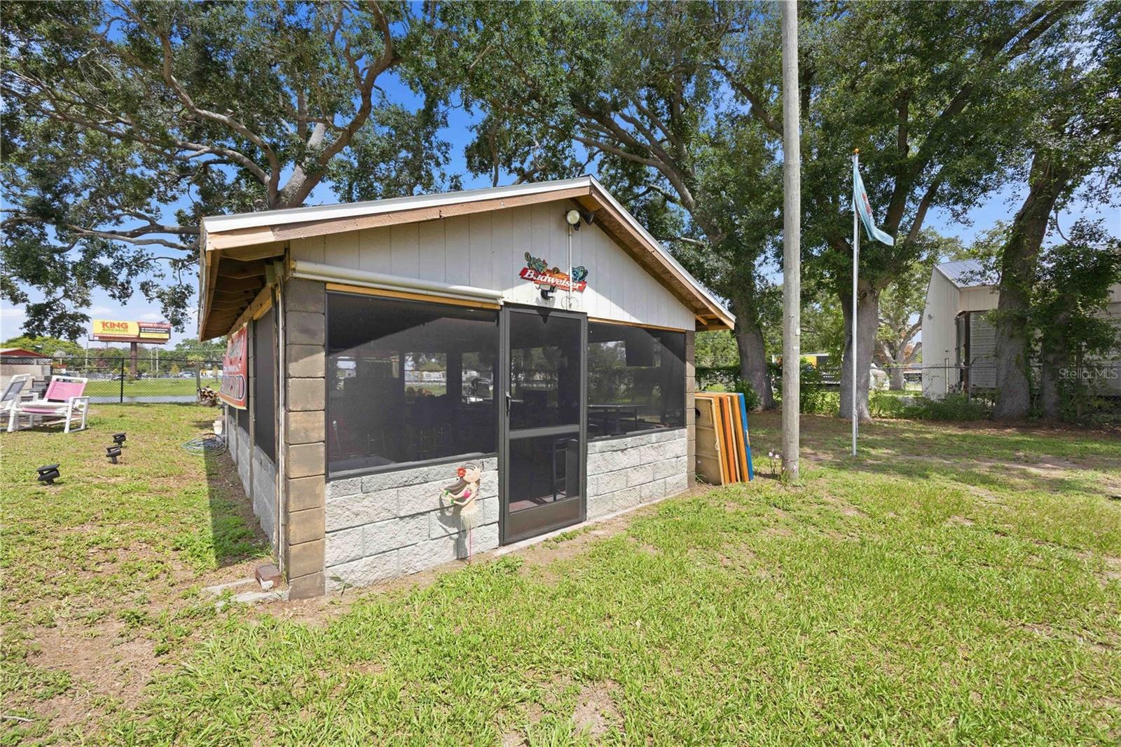 404 Eaker St Property Photo 30