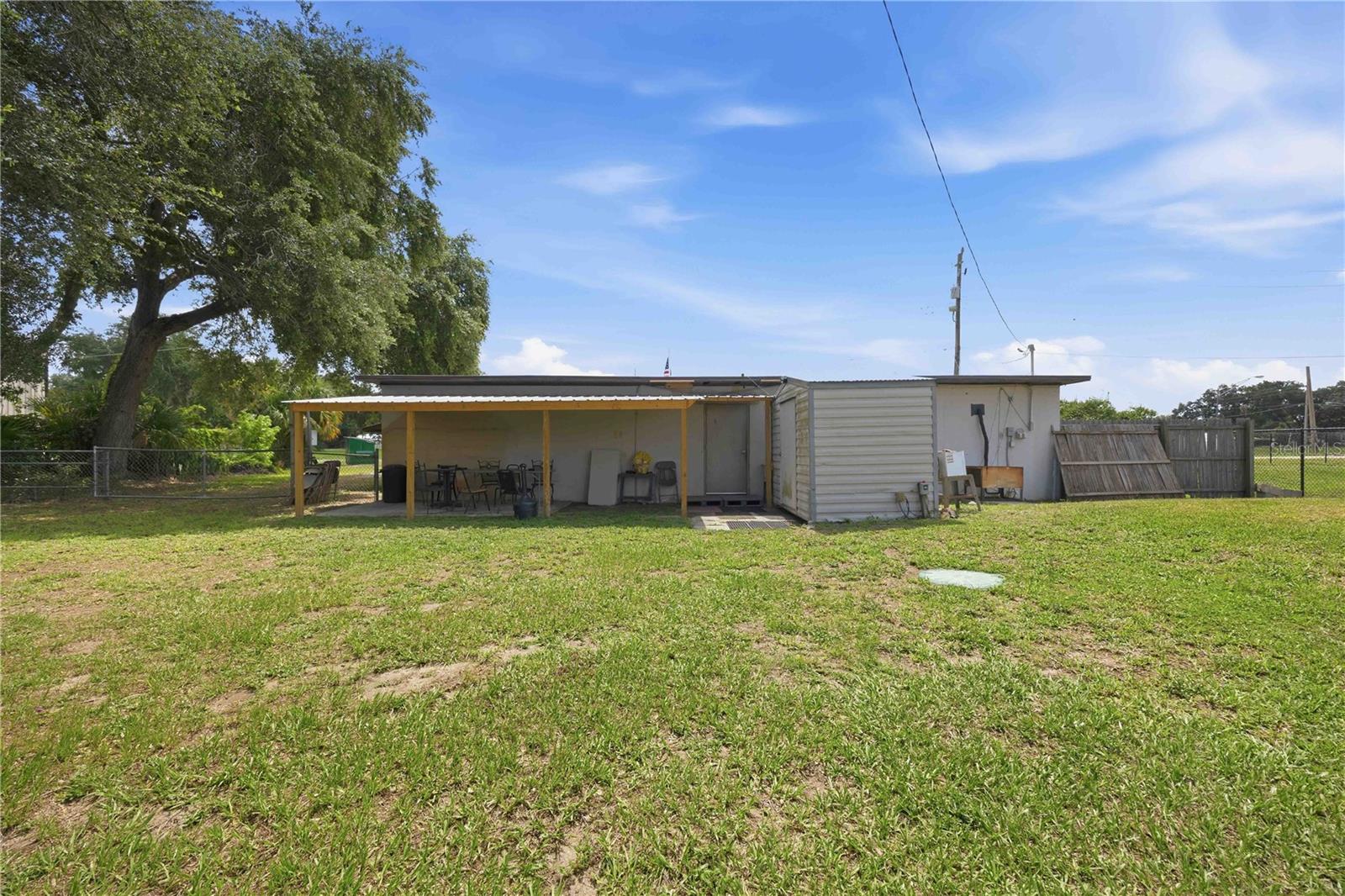 404 Eaker St Property Photo 37