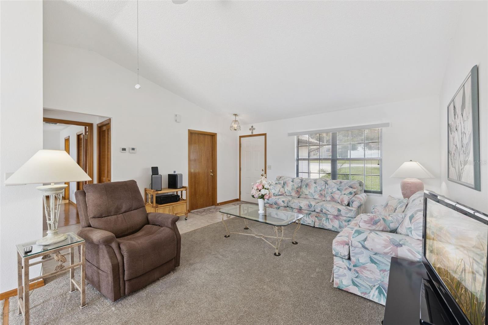 34 Jasmine Dr Property Photo 3