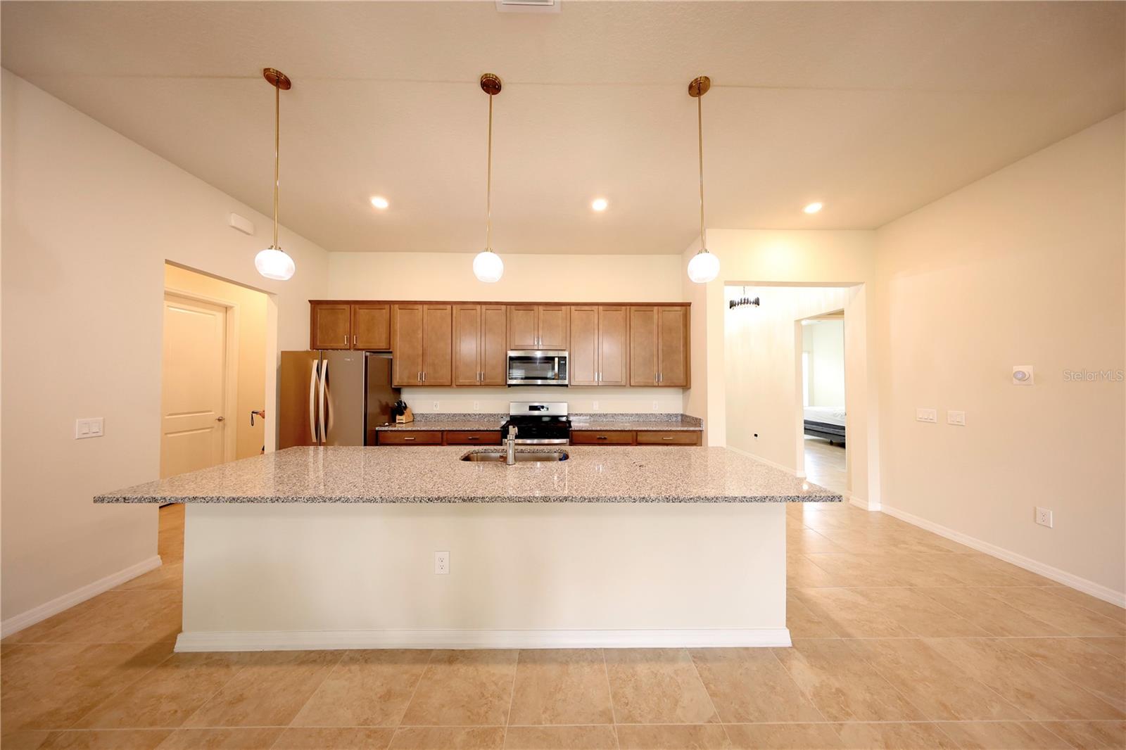 8322 Park Cliff Way Property Photo 7