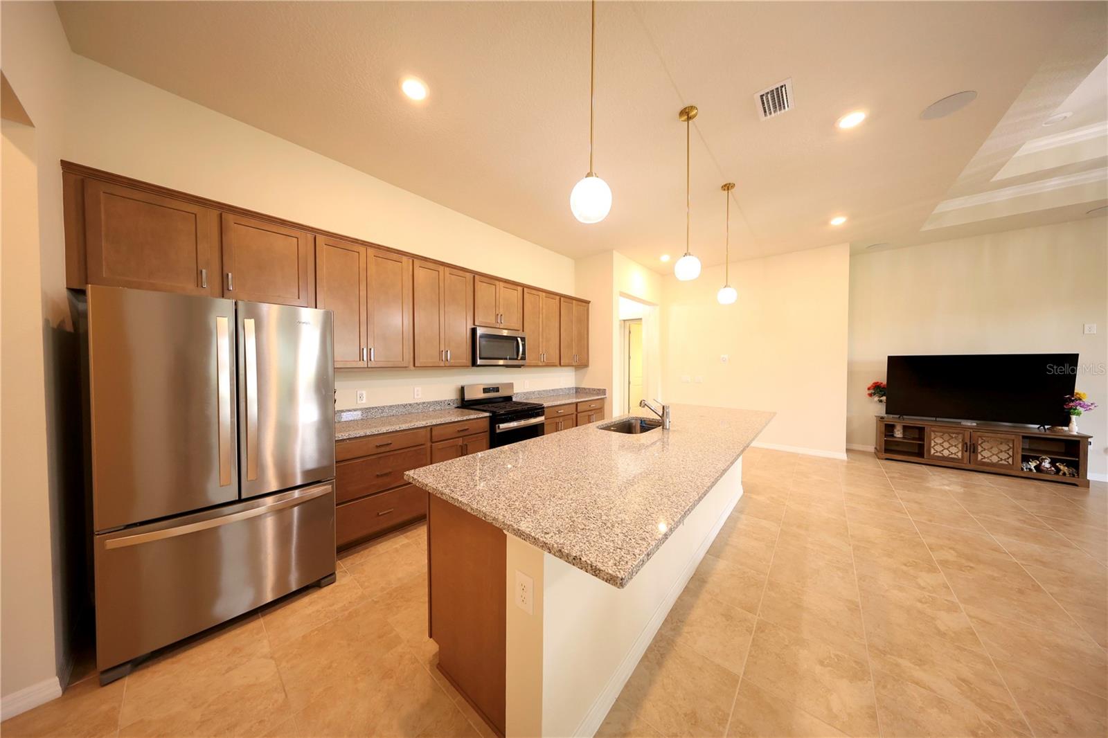 8322 Park Cliff Way Property Photo 8