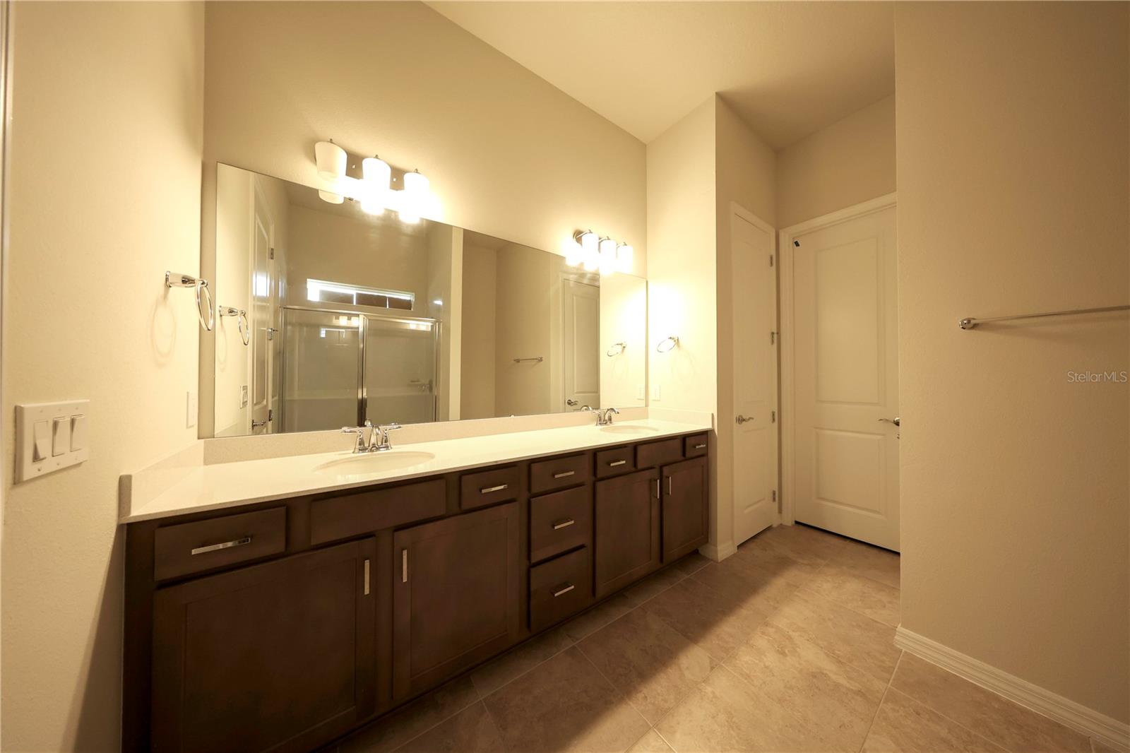 8322 Park Cliff Way Property Photo 13