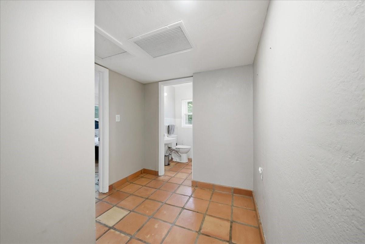 8095 Rose Ave Property Photo 32