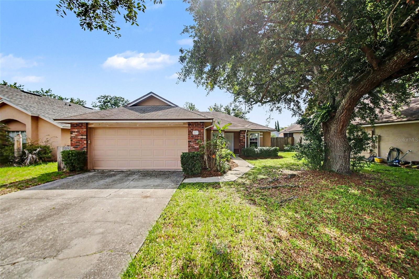 1077 Sugarberry Trl Property Photo 1
