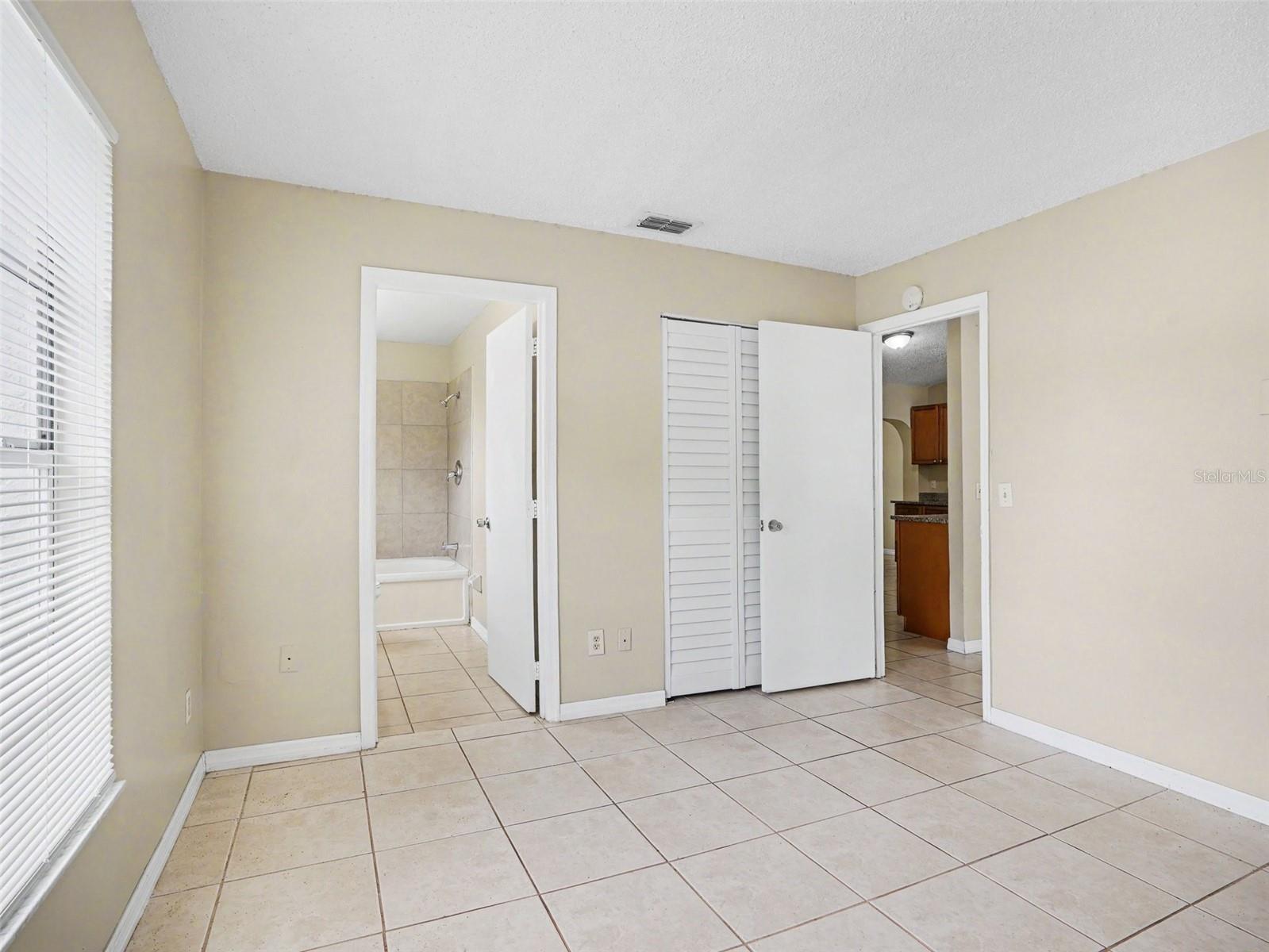 12 Herring Ct Property Photo 5