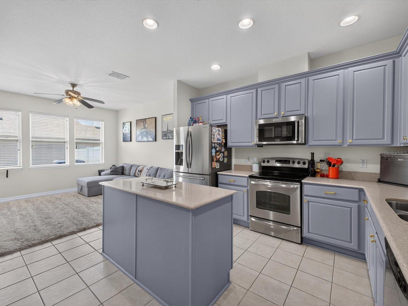 12988 Borland St Property Photo 7